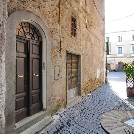 Casa Piazza Del Comune Apartment *
