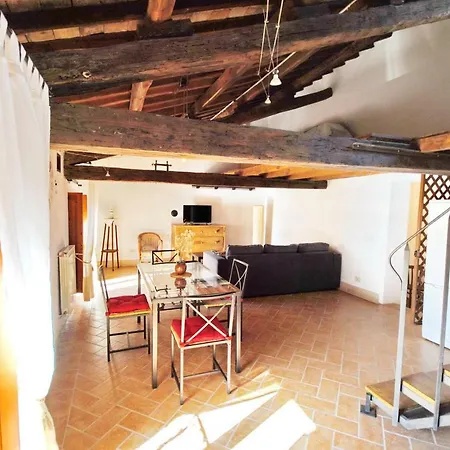 Casa Piazza Del Comune Apartment